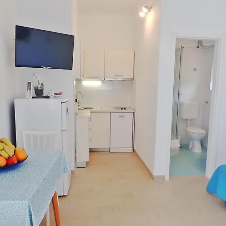 With Parking Space Starigrad, Paklenica - 25510 Apartment Starigrad Paklenica